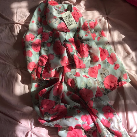 Kimono - Picture 2 of 3